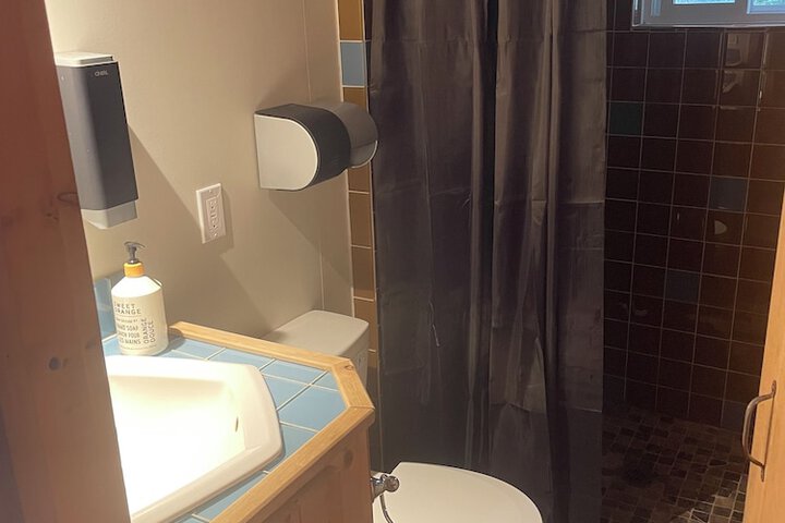 Room 40 of 53