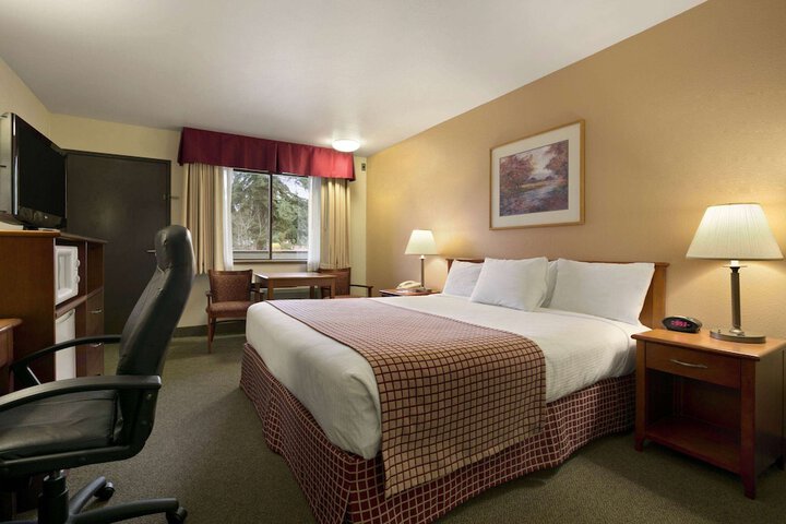 Baymont by Wyndham Seattle / Kirkland WA