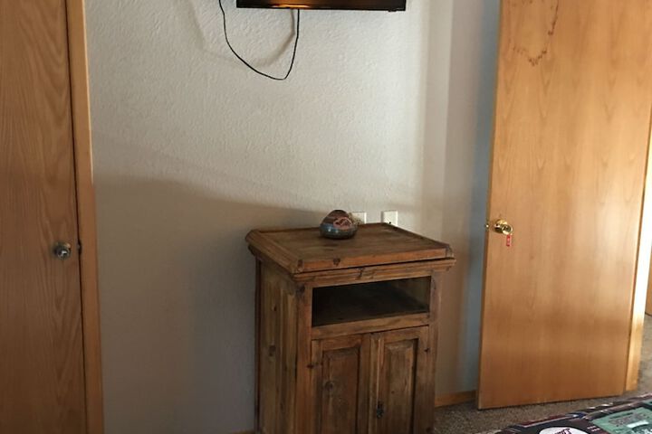 Room 25 of 47