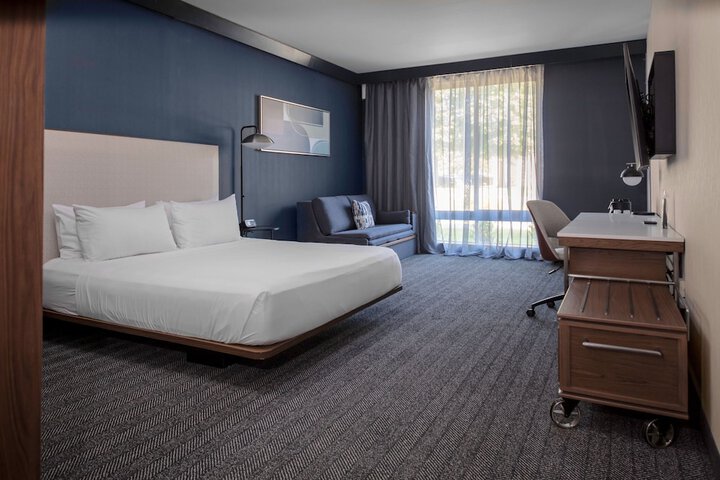 Room 20 of 28