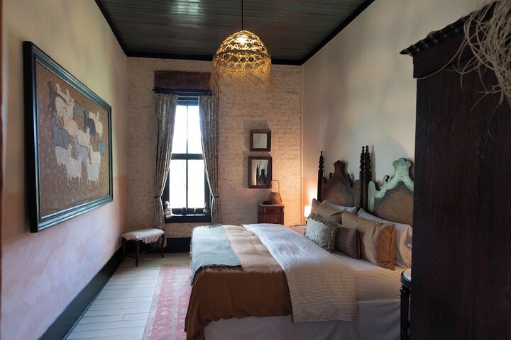 Room 50 of 60