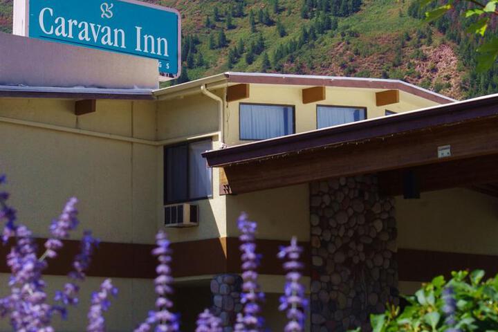 CARAVAN INN