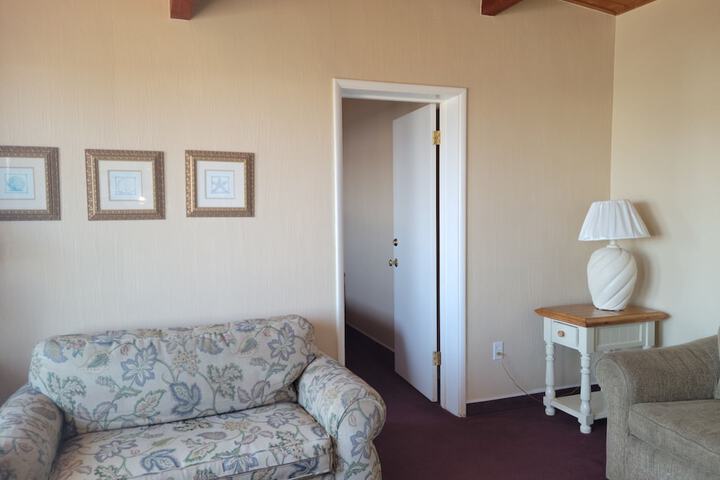 Room 43 of 120