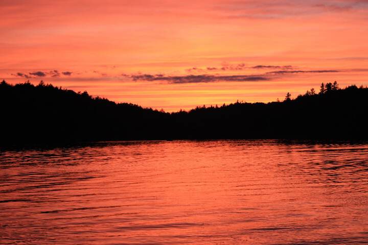 Kiwassa Lake Bed & Breakfast