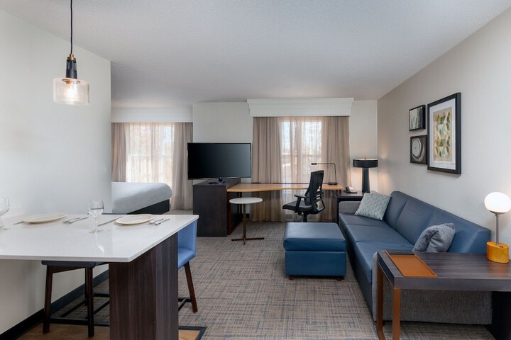 Room 33 of 45