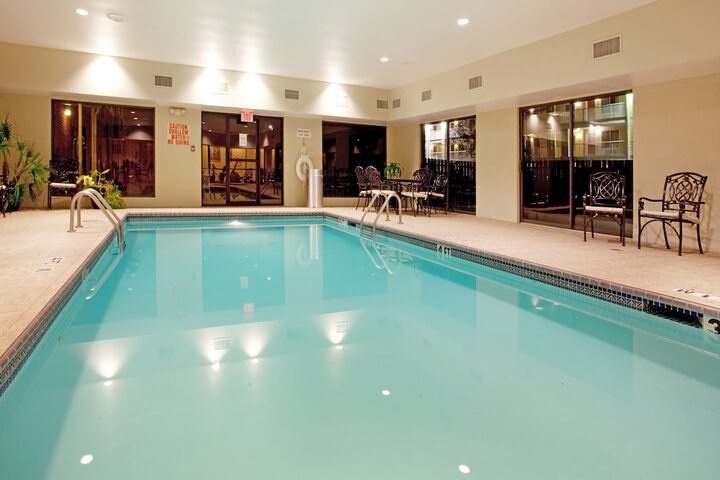 Holiday Inn Express & Suites Sulphur (Lake Charles) by IHG