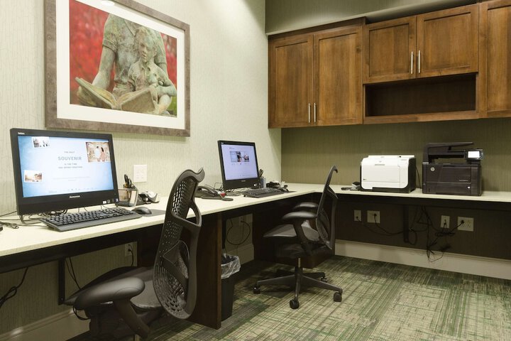 Business Center 32 of 32