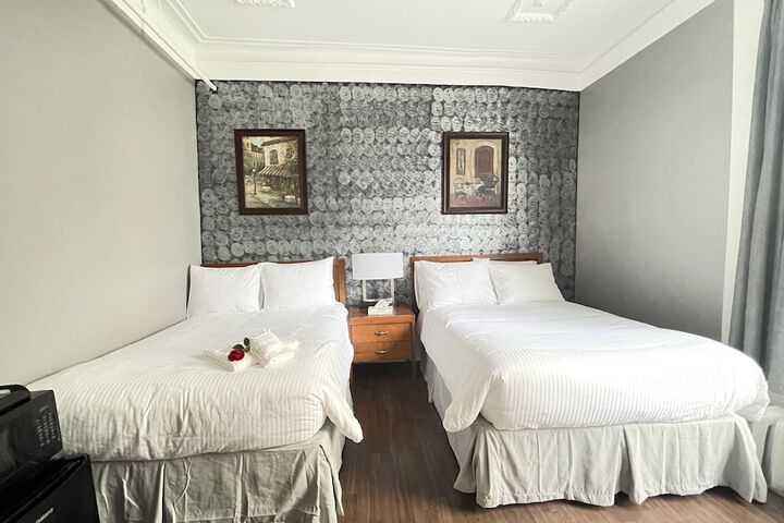 Room 34 of 64