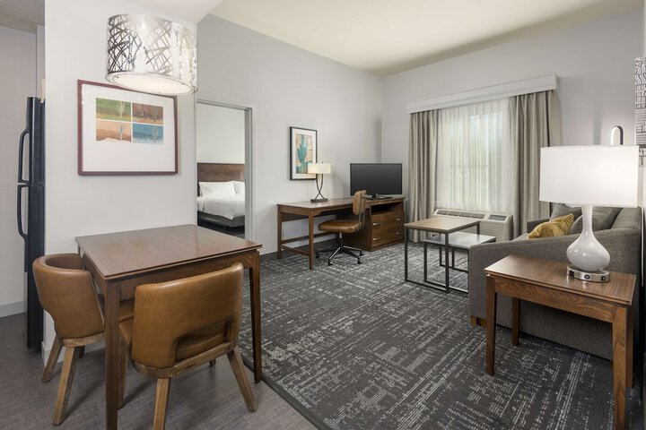 Room 28 of 53