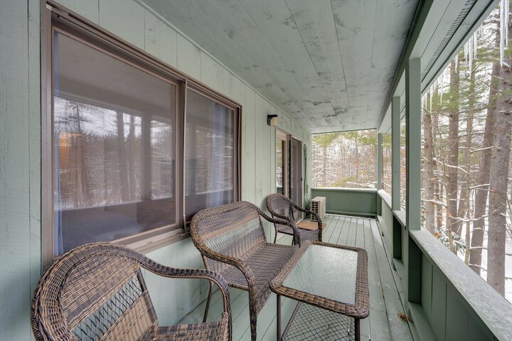 3 Mi to Story Land: All-season Family Condo