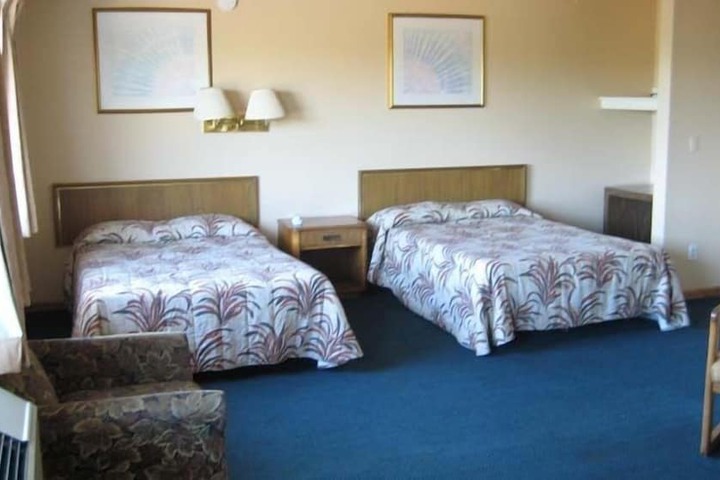 Room 33 of 43