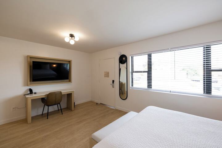 Room 30 of 63
