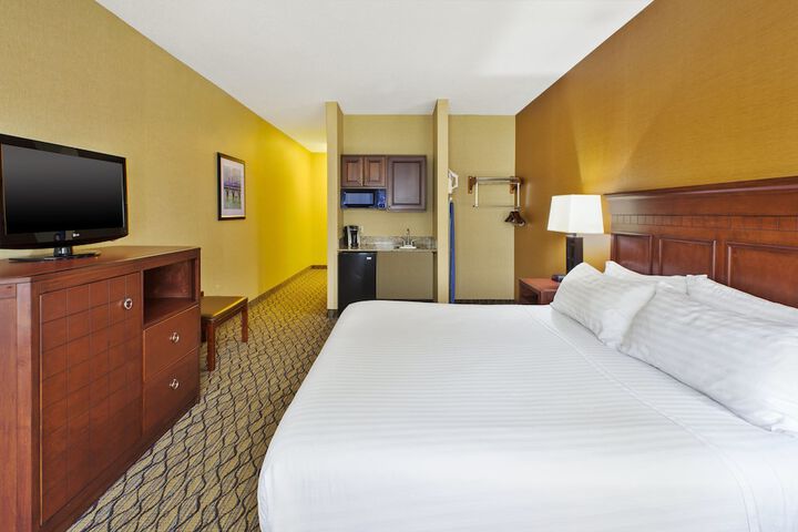 Room 70 of 121