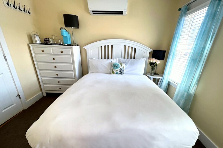 Room 56 of 80