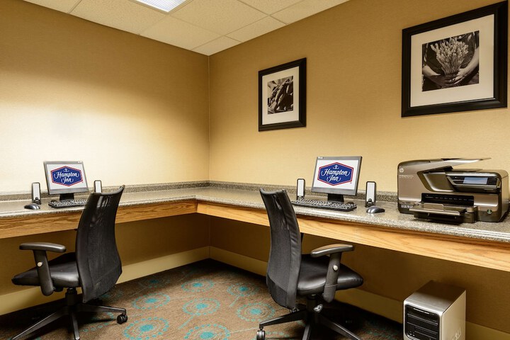 Business Center 20 of 20