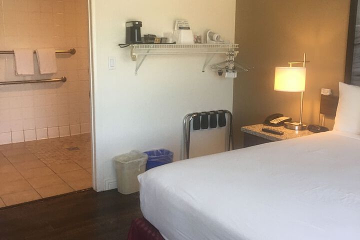 Room 31 of 91