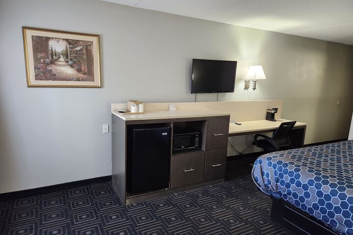 Room 10 of 22