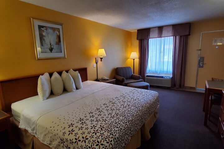 Room 23 of 42