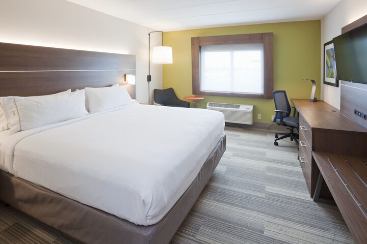 Holiday Inn Express Roseville-St. Paul by IHG