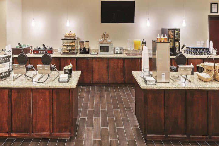 Breakfast/Coffee Service 36 of 41