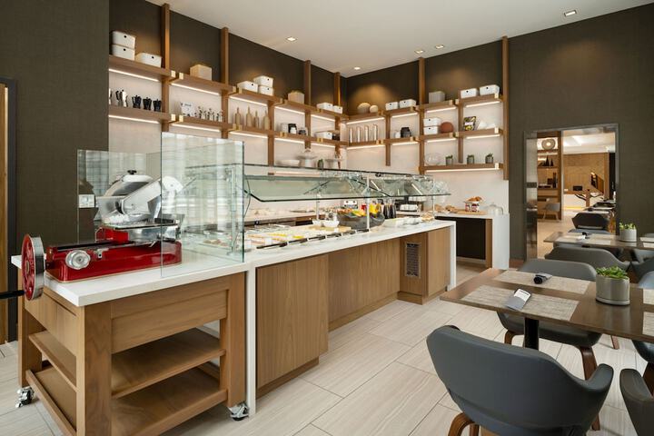 Breakfast/Coffee Service 28 of 37