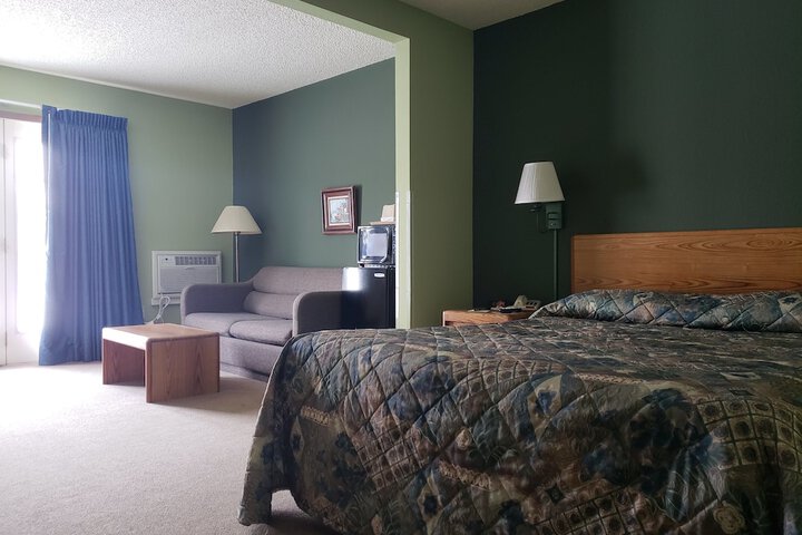 Room 54 of 80