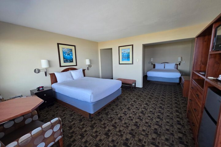Seagrass Oceanfront Inn