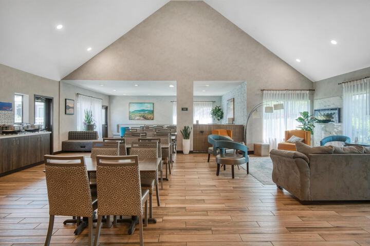 Best Western Fishkill Inn & Suites