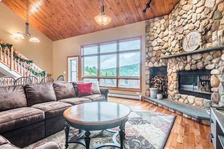 V3 Gorgeous Ski-in Mountain View Townhouse With Amazing Views in Bretton Woods