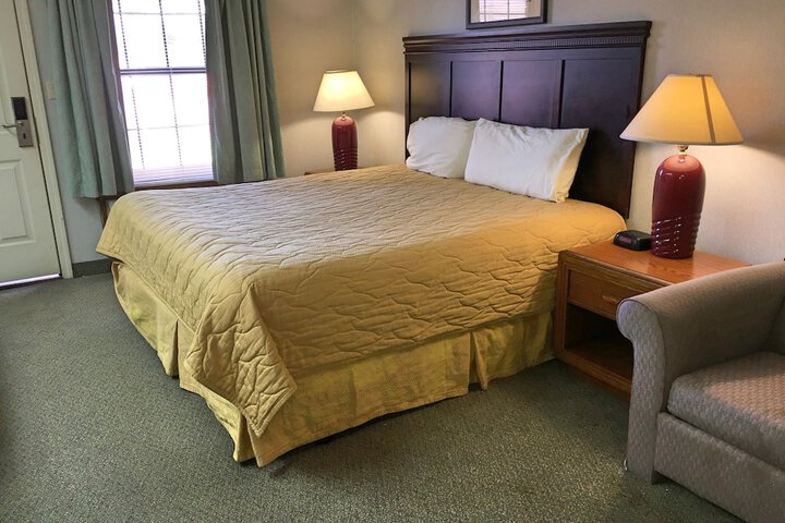 Room 26 of 43