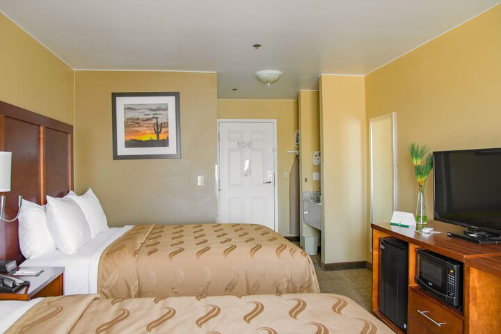Room 12 of 23
