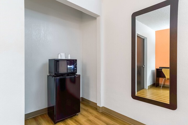 Room 18 of 30