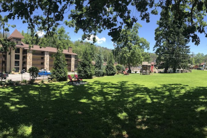Property Grounds 101 of 104