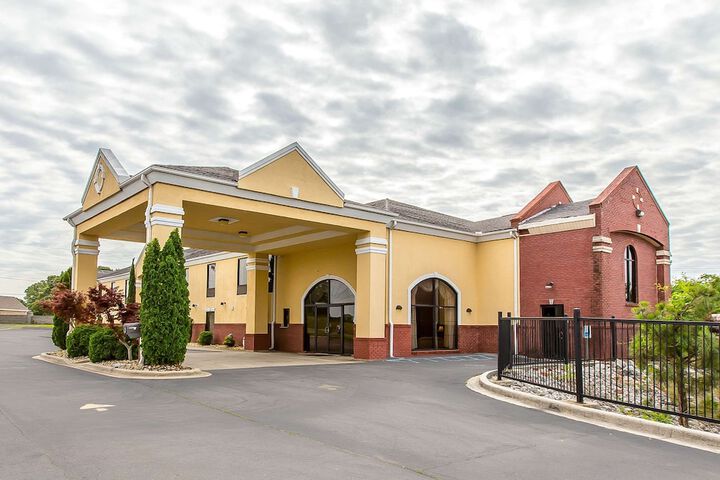 Hotel 2 of 29