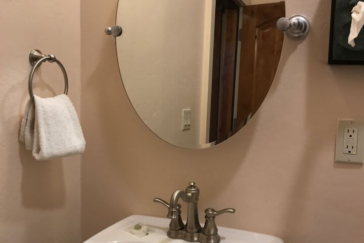 Room 18 of 65