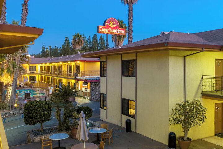 Hotel 8 of 66