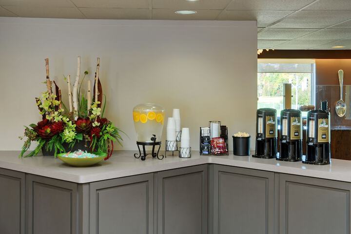 Breakfast/Coffee Service 39 of 57