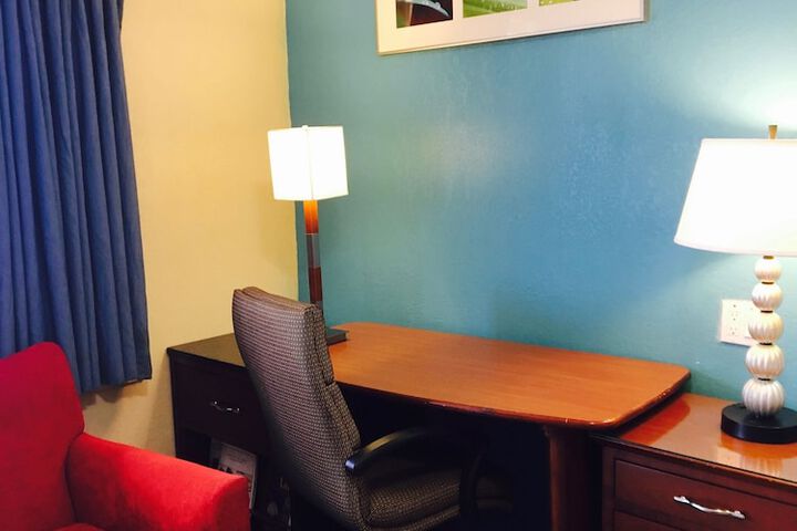 Room 19 of 21