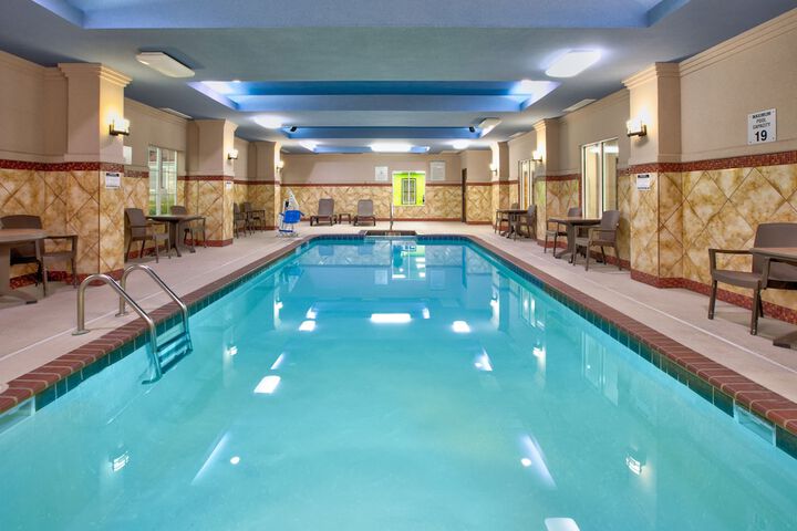 La Quinta Inn & Suites by Wyndham Little Rock - Bryant