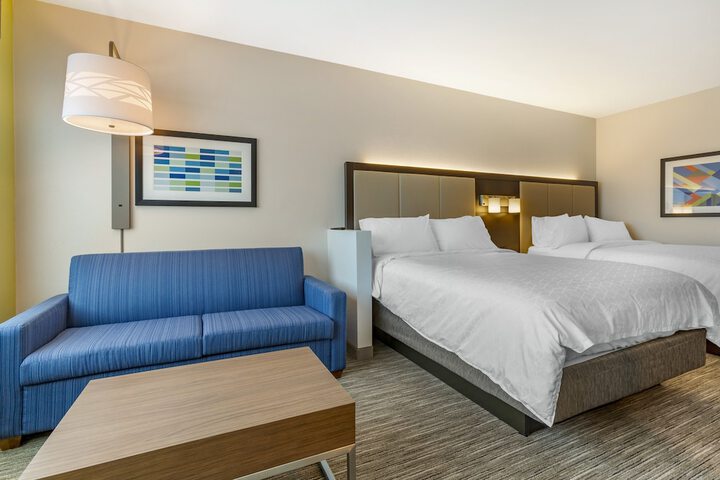 Room 32 of 52