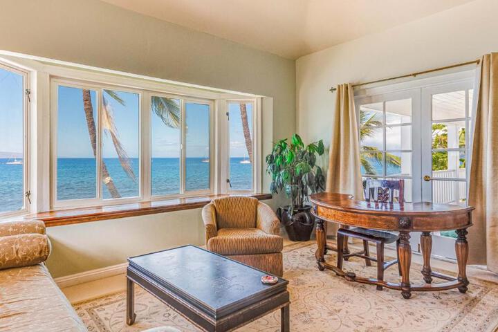 LAHAINA OCEANFRONT ESTATE