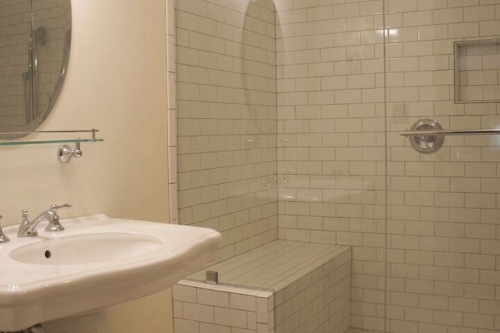 Room 14 of 21