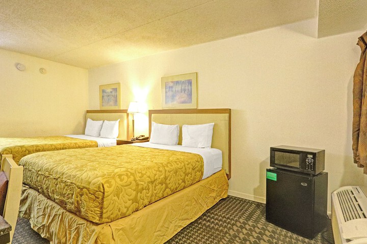 Brookville Inn by OYO Near Dayton International Airport
