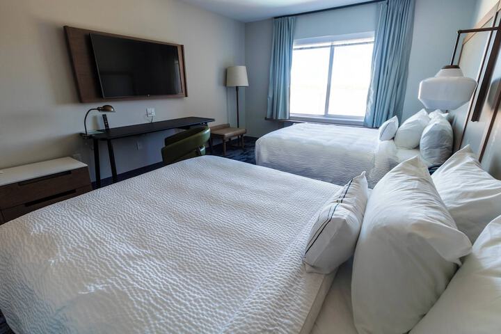 Room 11 of 30