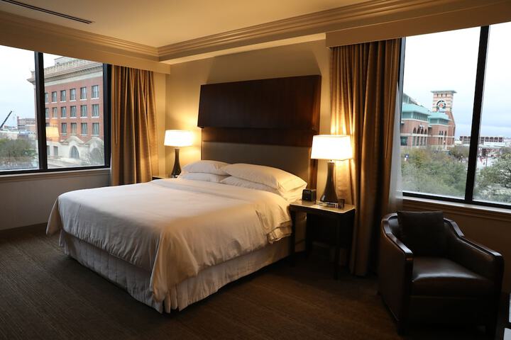 The Westin Houston Downtown