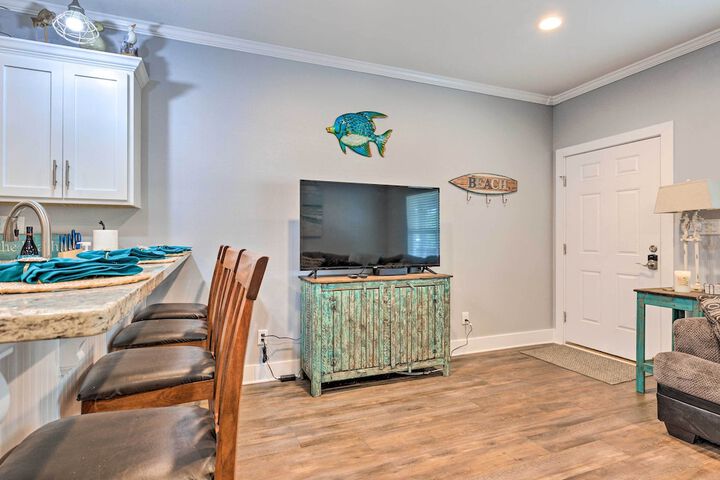 Dauphin Island Retreat: 2 Blocks to Beach!