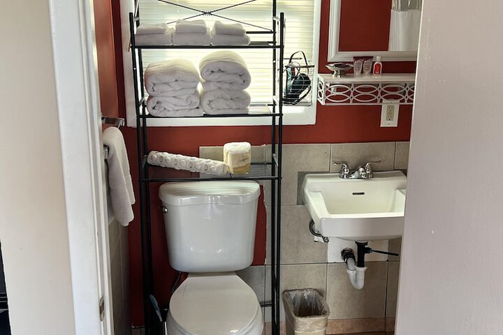 Room 15 of 51