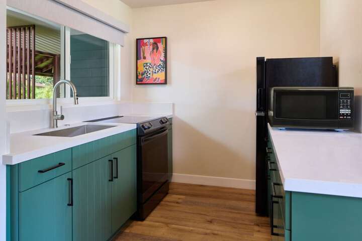 Royal Lahaina Resort & Bungalows