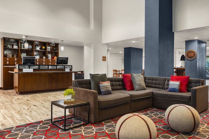Hotel Interior 11 of 60