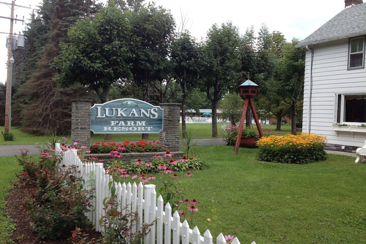 Lukans Farm Resort